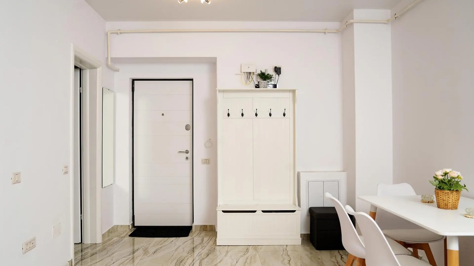 Unirii Urban Cozy Apartment Бухарест